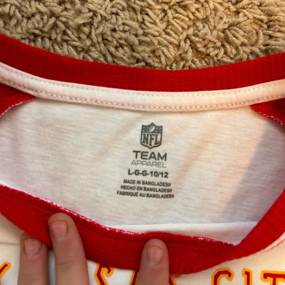 NFL Kansas City Cheifs long sleeve size large or 10-12 - Picture 3 of 3